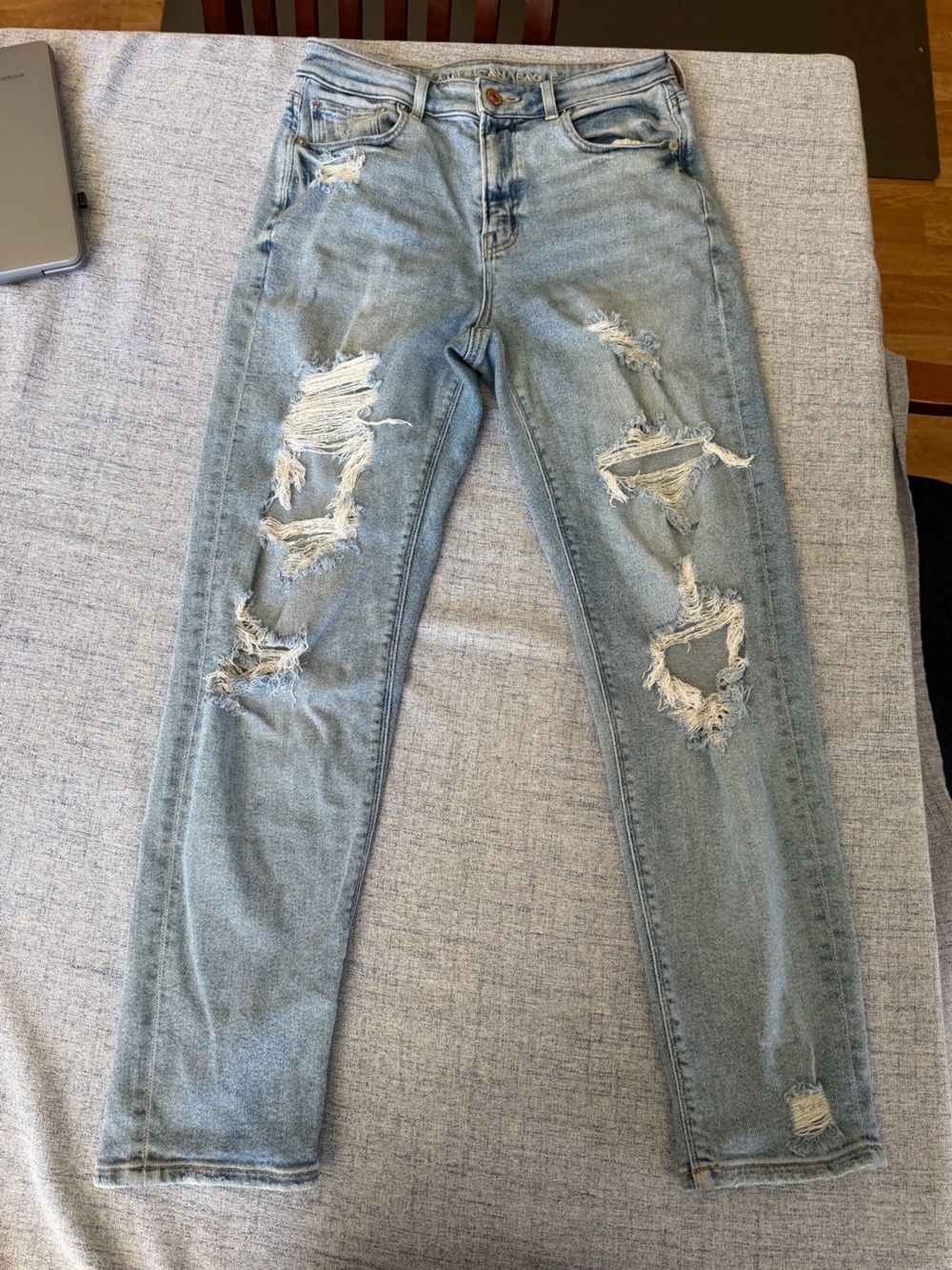 American Eagle Outfitters Light Blue Ripped Jeans